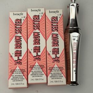 Benefit Cosmetics Brow Setter